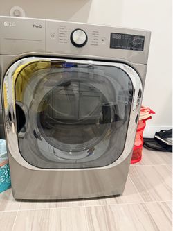 New LG 9.0 cu ft Gas dryer for sale