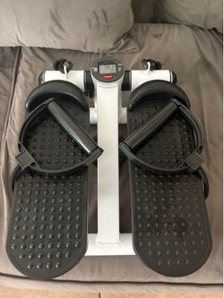 Mini stair stepper with resistance bands+lcd monitor