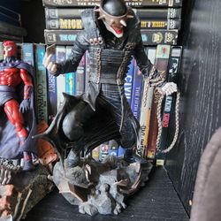 Batman Who Laughs Statue