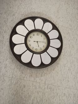 Wall clock