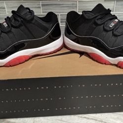 Jordan 11 Retro Low Bred (2025) Size 9.5  ,(Slightly Used) 