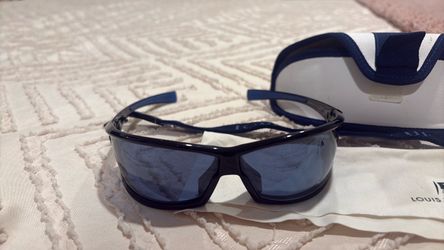 Men’s Louis Vuitton Cup Limited Sunglasses M80716