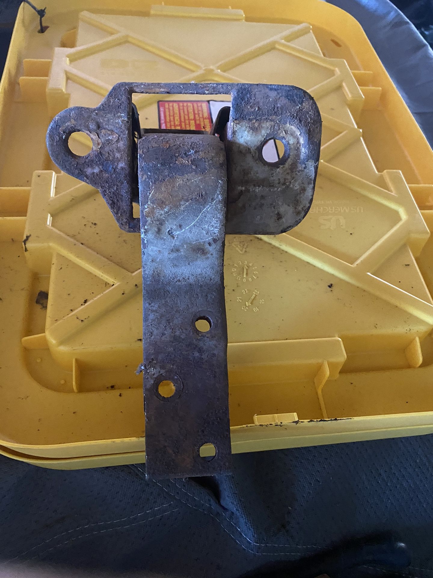 Chevy door hinge