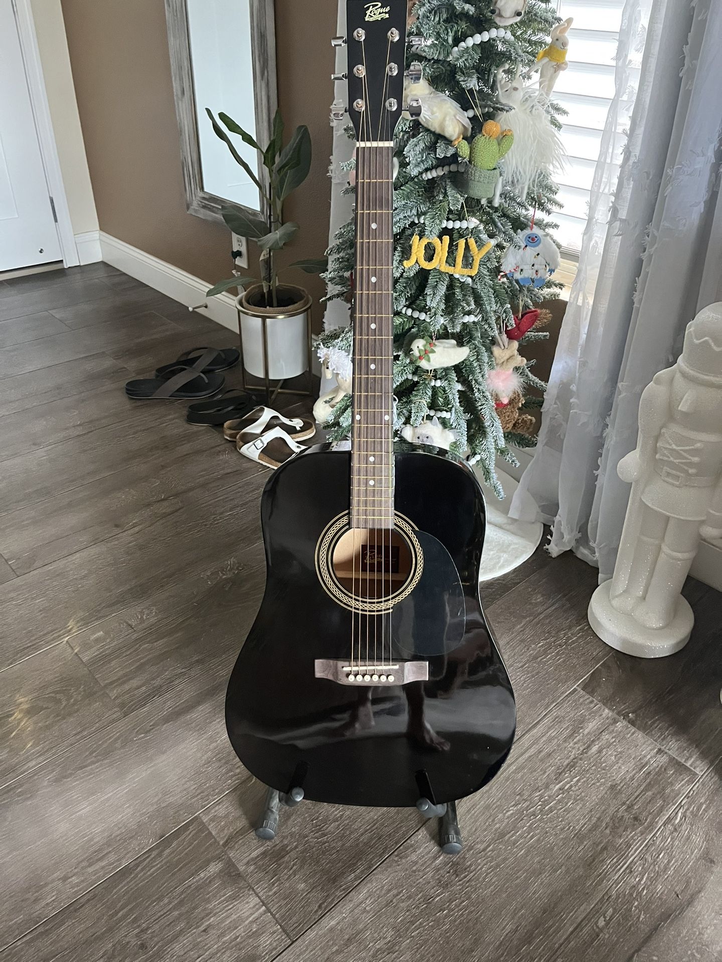 Rogue Acoustic Guitar Ra-090 Black - $100