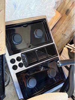 Jenn-Air gas range