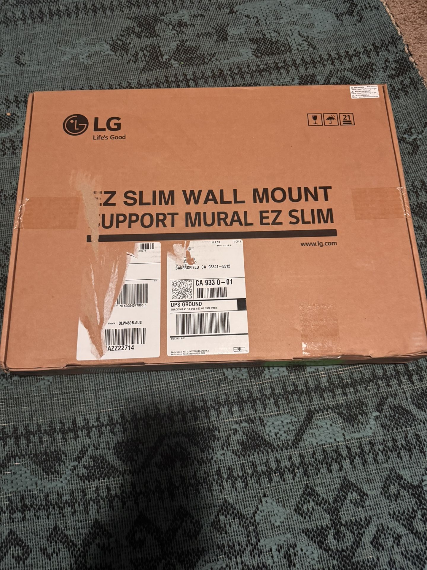 LG EZ Slim Wall Mount