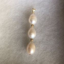 14k baroque pearls pendant