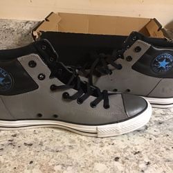 Converse men’s size 11 sneaker brand new in the box $39 leather