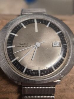 Timex Vintage silver UFO Watch