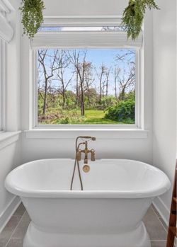 60 in. Standalone White Cast Iron Bathtub