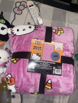 Hello Kitty Halloween Blanket