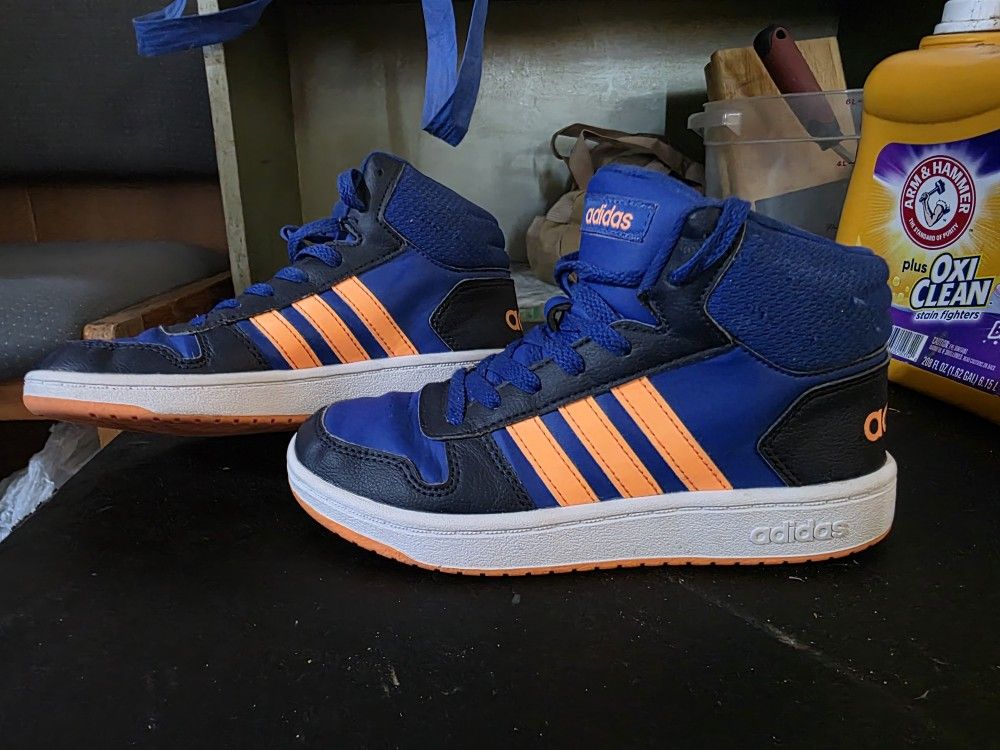 Adidas Size 3 Kids Shoes