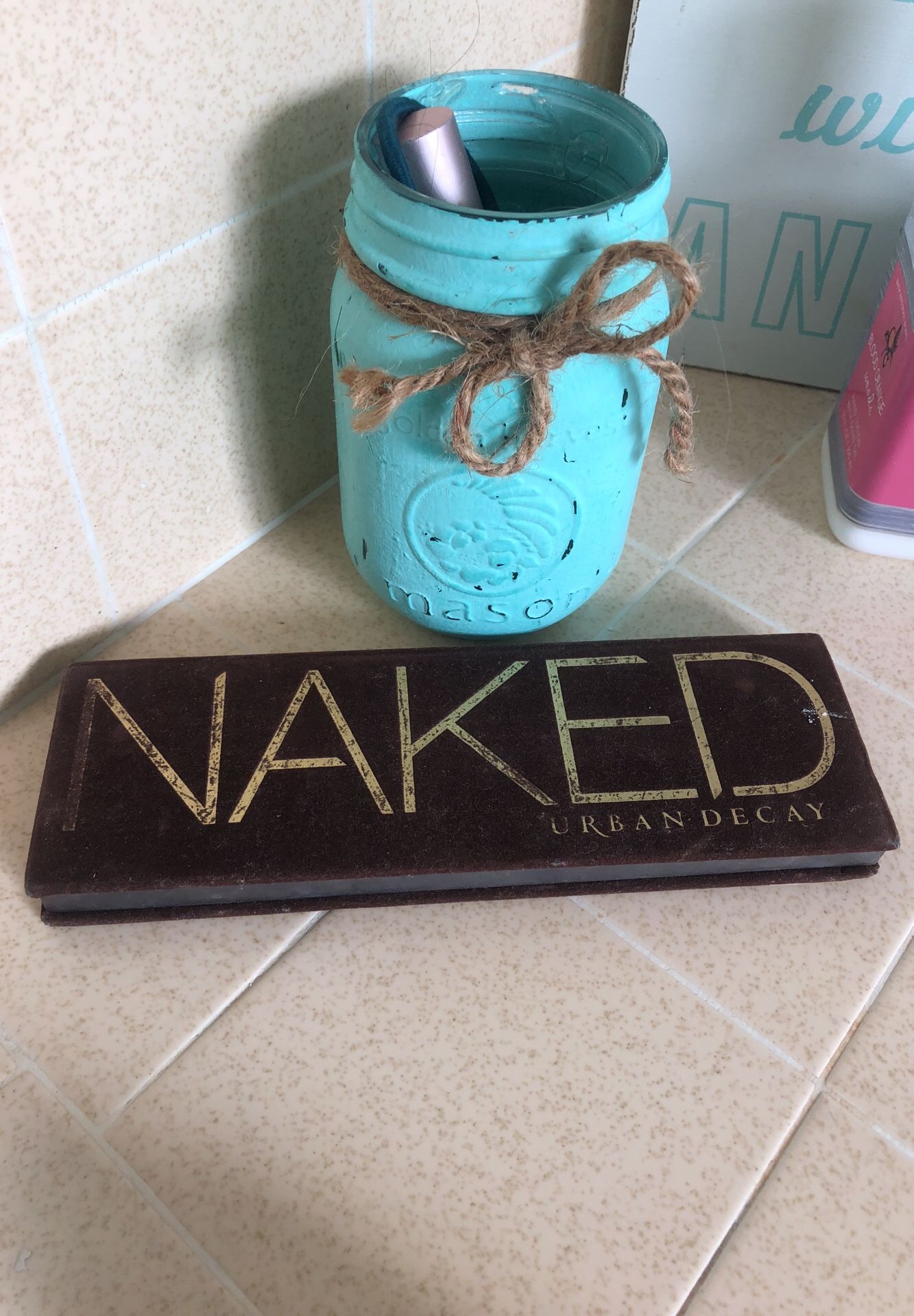 Naked palette