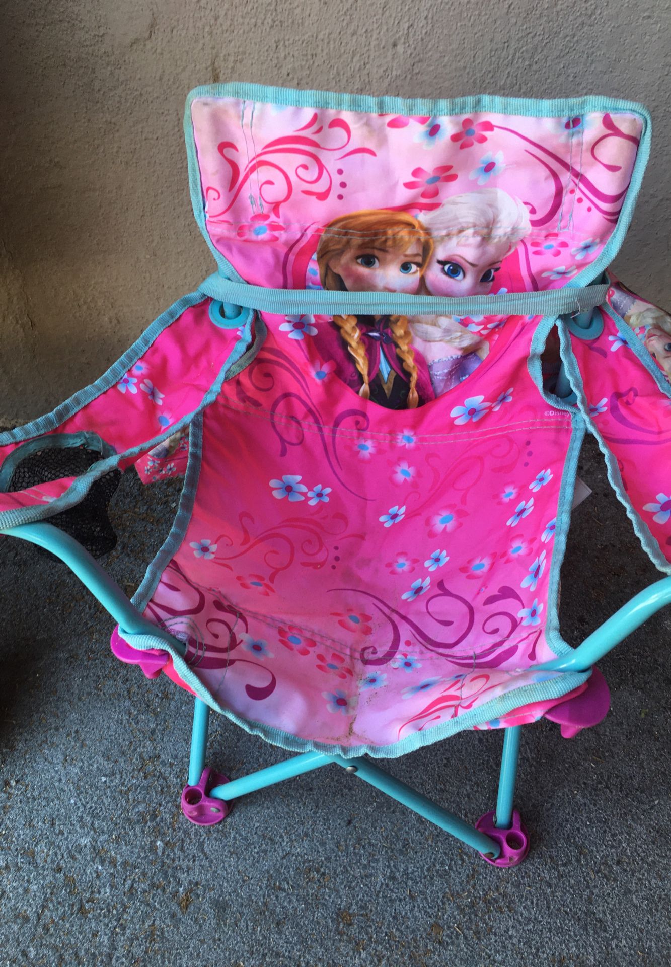 Elsa kid chair