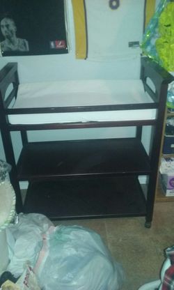 Graco changing table