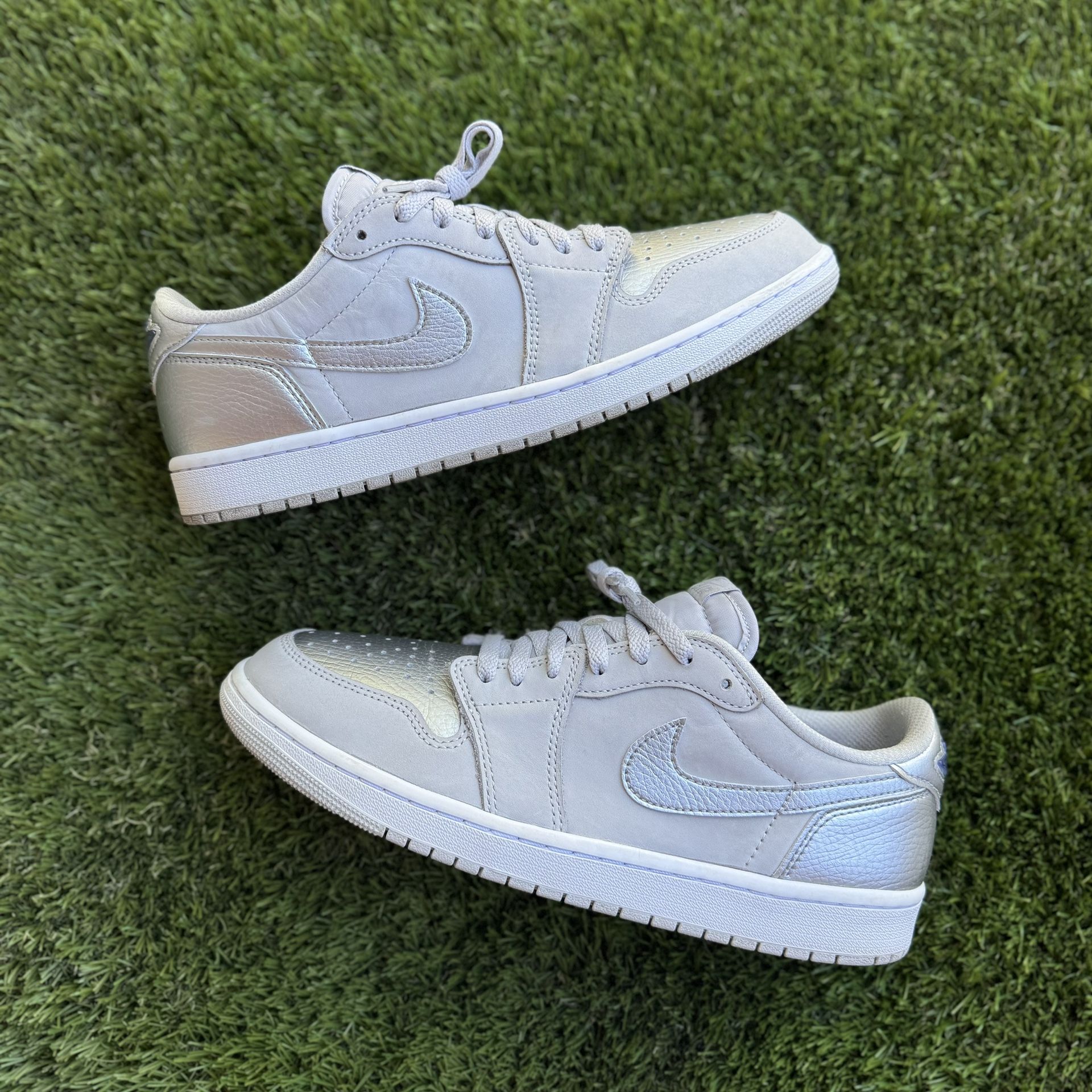 Air Jordan 1 Low Og ‘Metallic Silver’