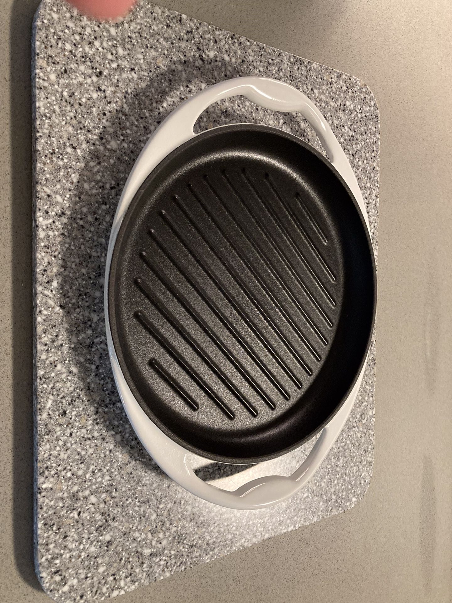 New Stove Top GRILL Pan $8