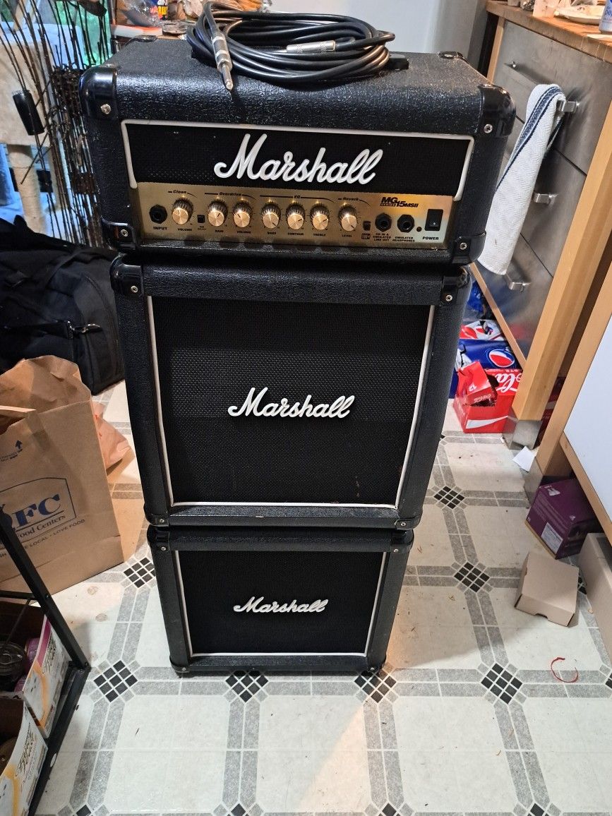 Marshall MG15MS2 amplifier stack