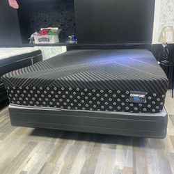 Queen Memory Foam Gel Come With Free Box Spring - Free Delivery 🚚 To Reasonable Distance