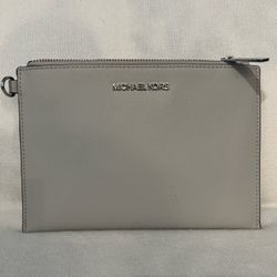 Michael Kors Small Bag Or Wallet 
