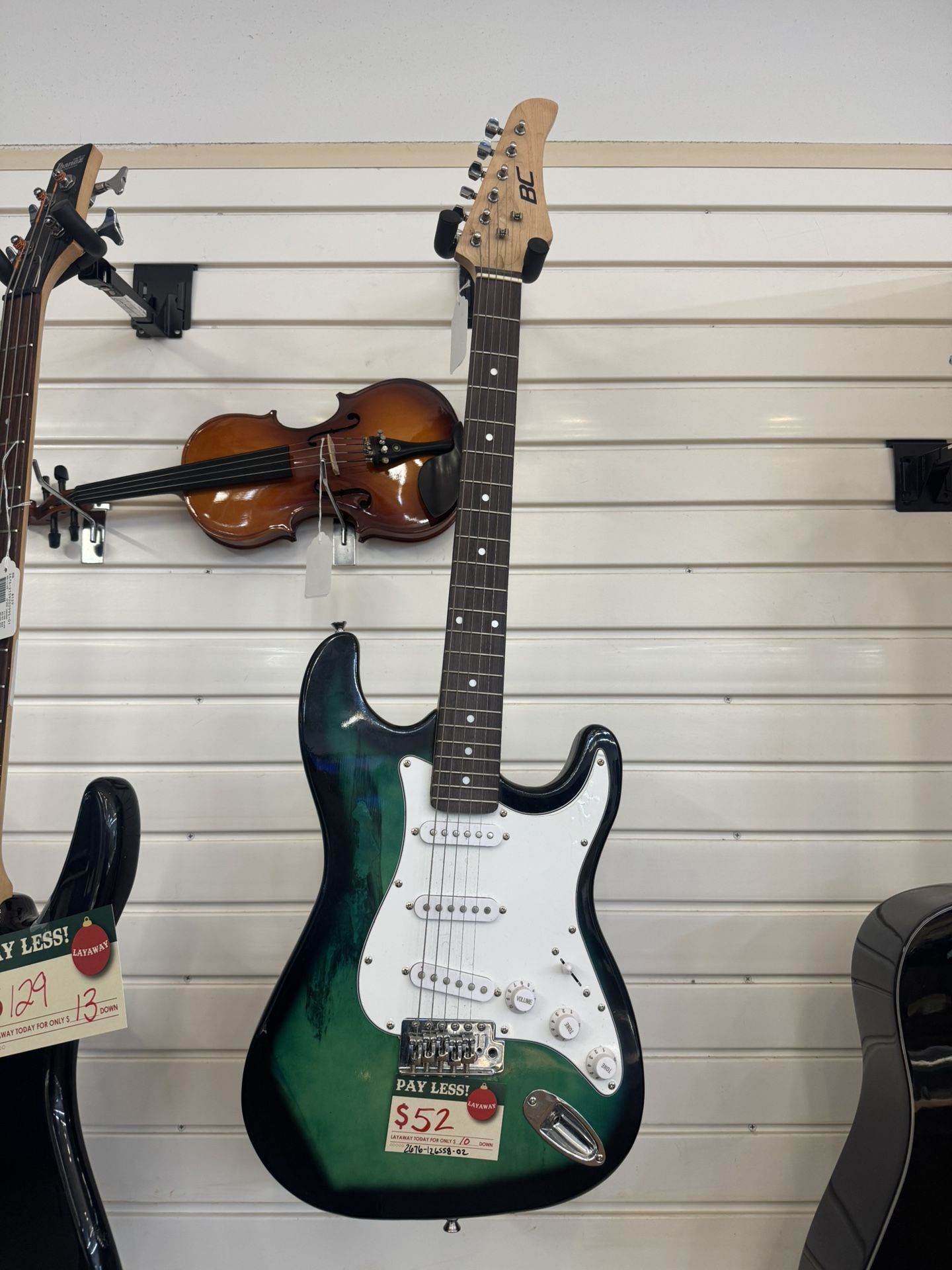 Guitars/ Guitaras