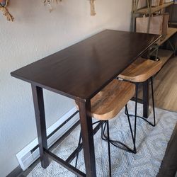 Free table, stools and chairs