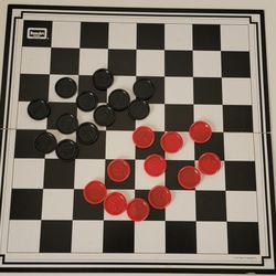 Classic Checkers Game 
