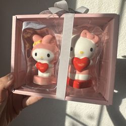 Hello Kitty Valentine’s Salt and Pepper Shakers