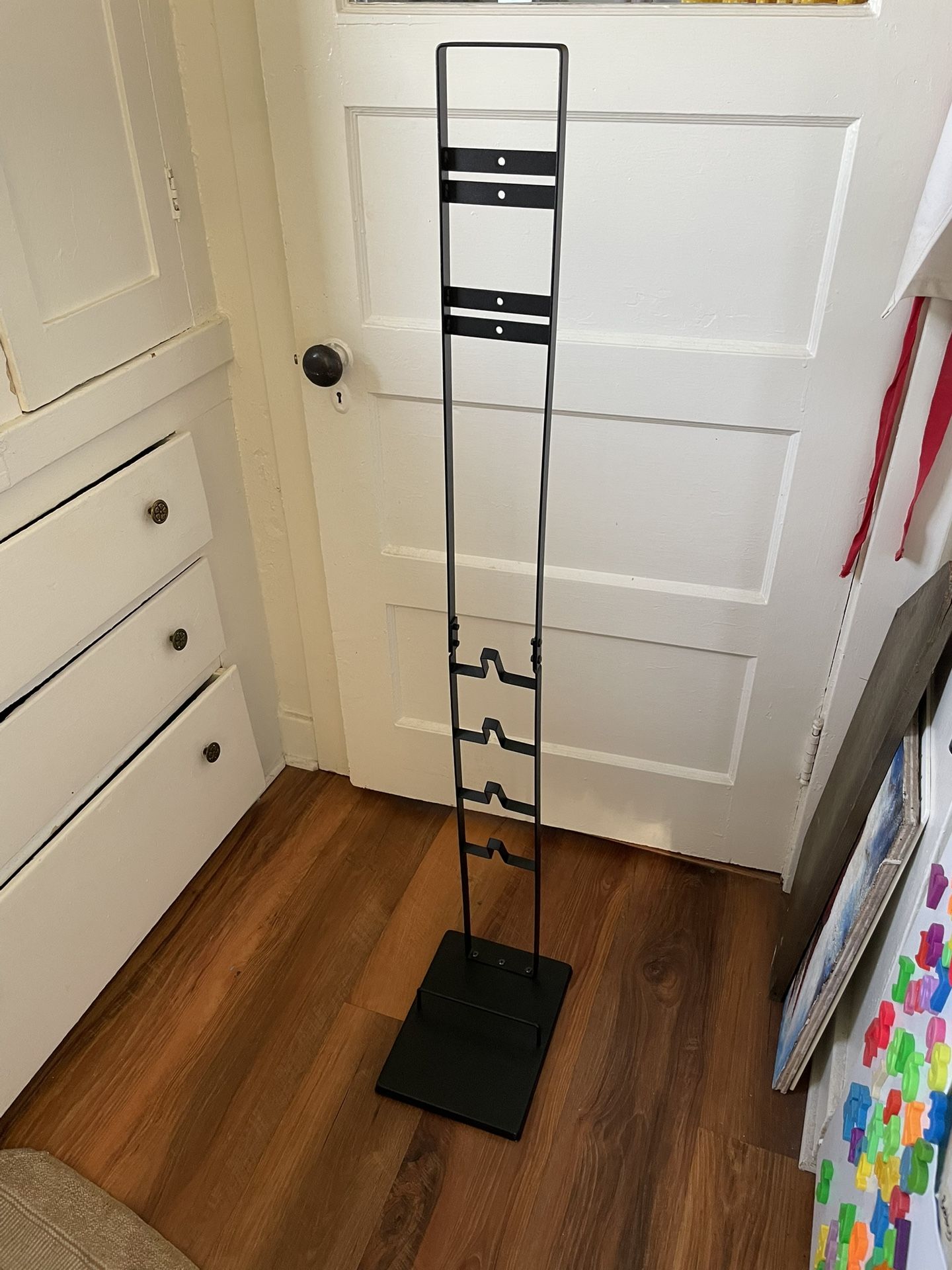 dyson vacuum stand 