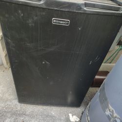 Emerson Mini Fridge 