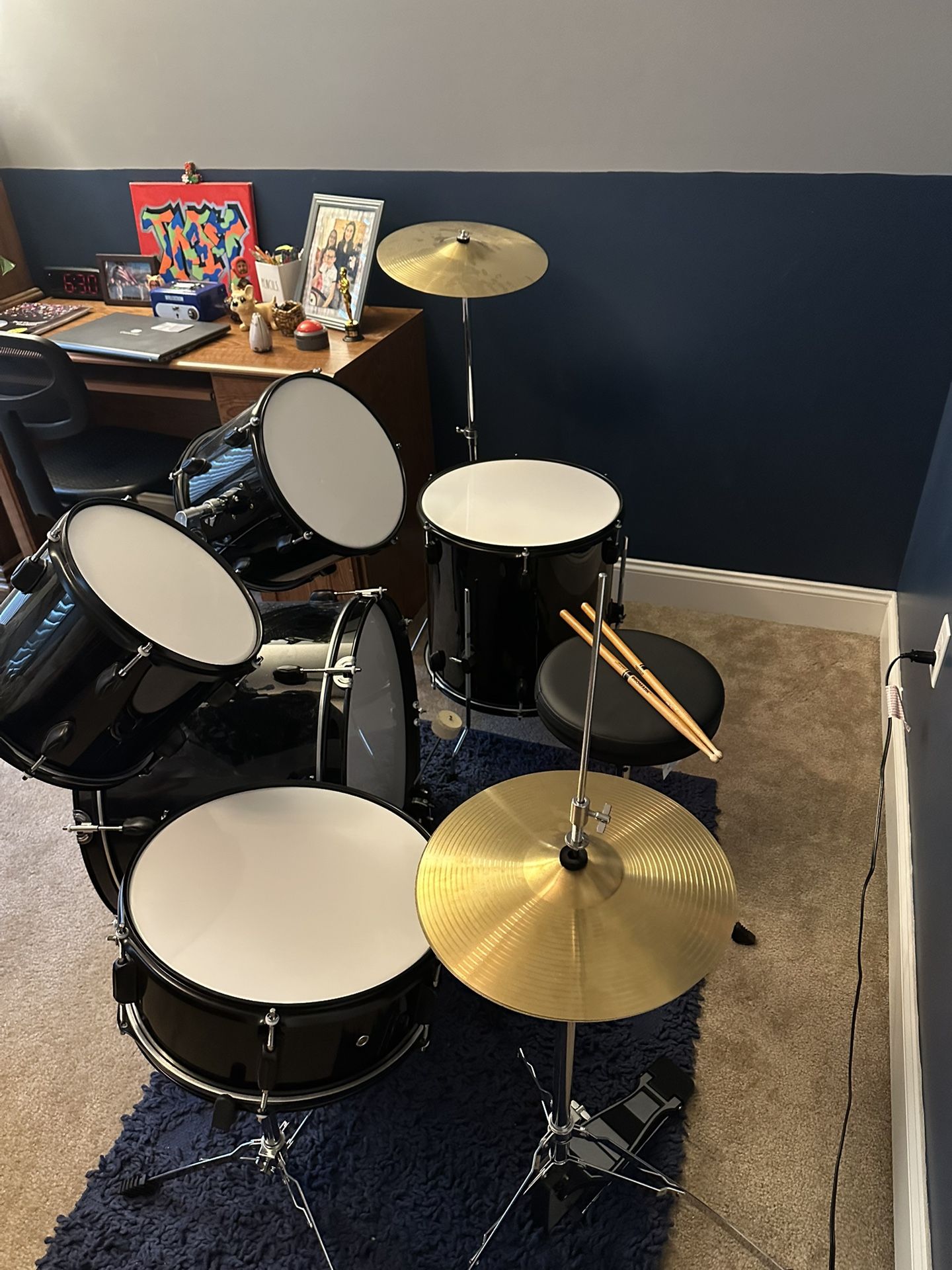 5 Piece Drum Set, Full Size