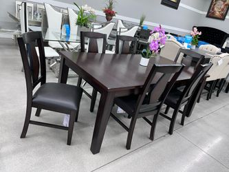 7pc Dining Set ✨ Easy Financing Available ✨ No Credit Needed