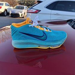 Brand New And Original Men's Nike Zoom GT Hustle Sneakers Sizes 9.5