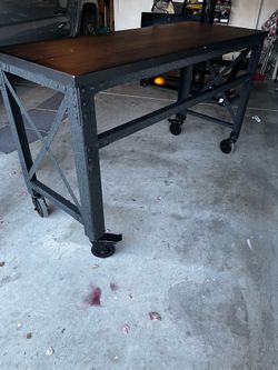 Duramax Rolling Industrial Worktable Desk .