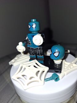 Marvel LEGO Minifigure with Accessories