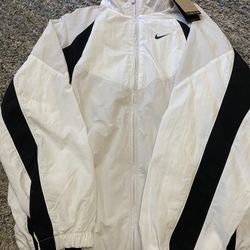 New Nikes Woman’s Jacket