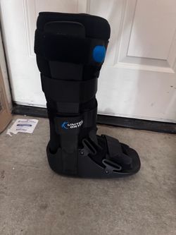 United Ortho Tall Walking Boot