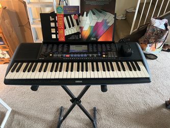 Electric Yamaha key piano board
