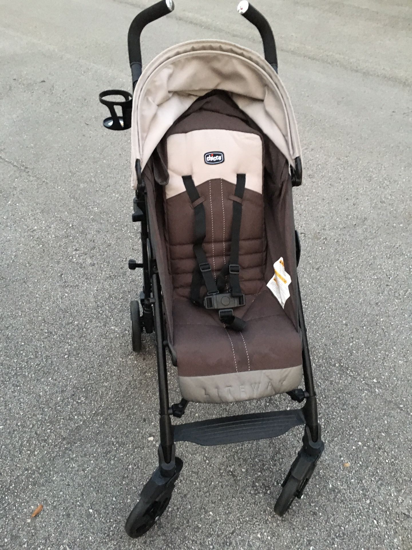 Chico lightweight baby stroller
