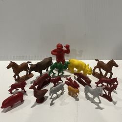 Vintage Plastic Toy Farm Animals