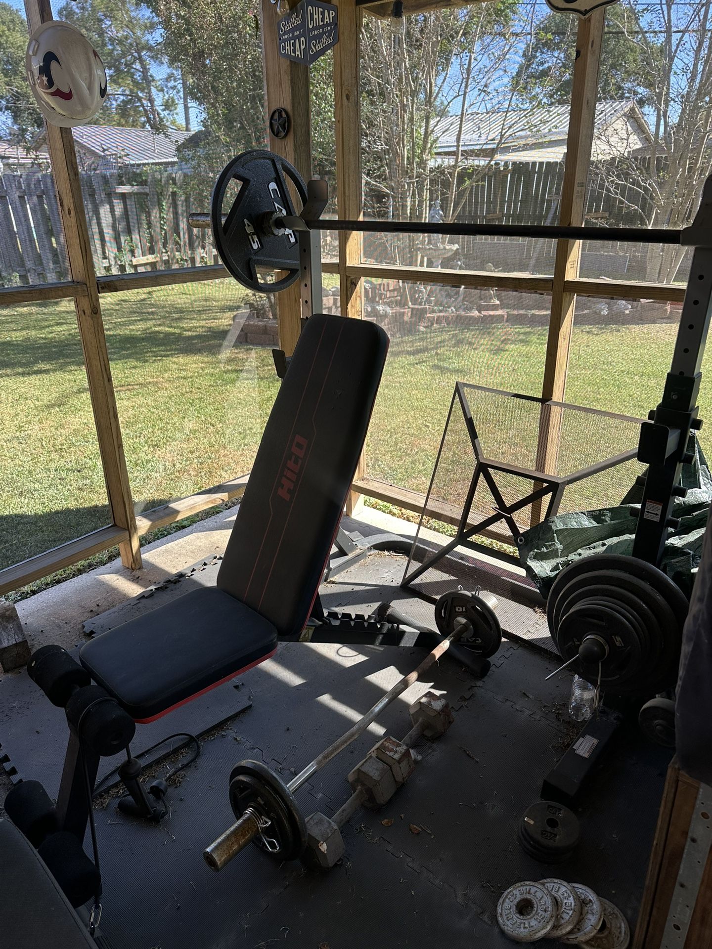 Cap Weight Bench And Weights