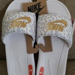 Nike Sandals For Women Size 11