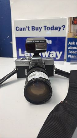 Minolta srt202 camera and lens