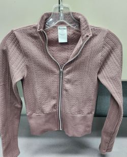No Boundaries Zip up Top Size Small