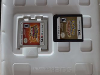 Pokémon Sun 3DS & Pokémon HeartGold DS Cartridges