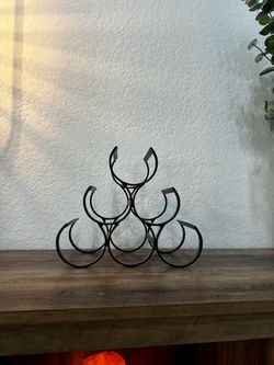 Metal wine rack