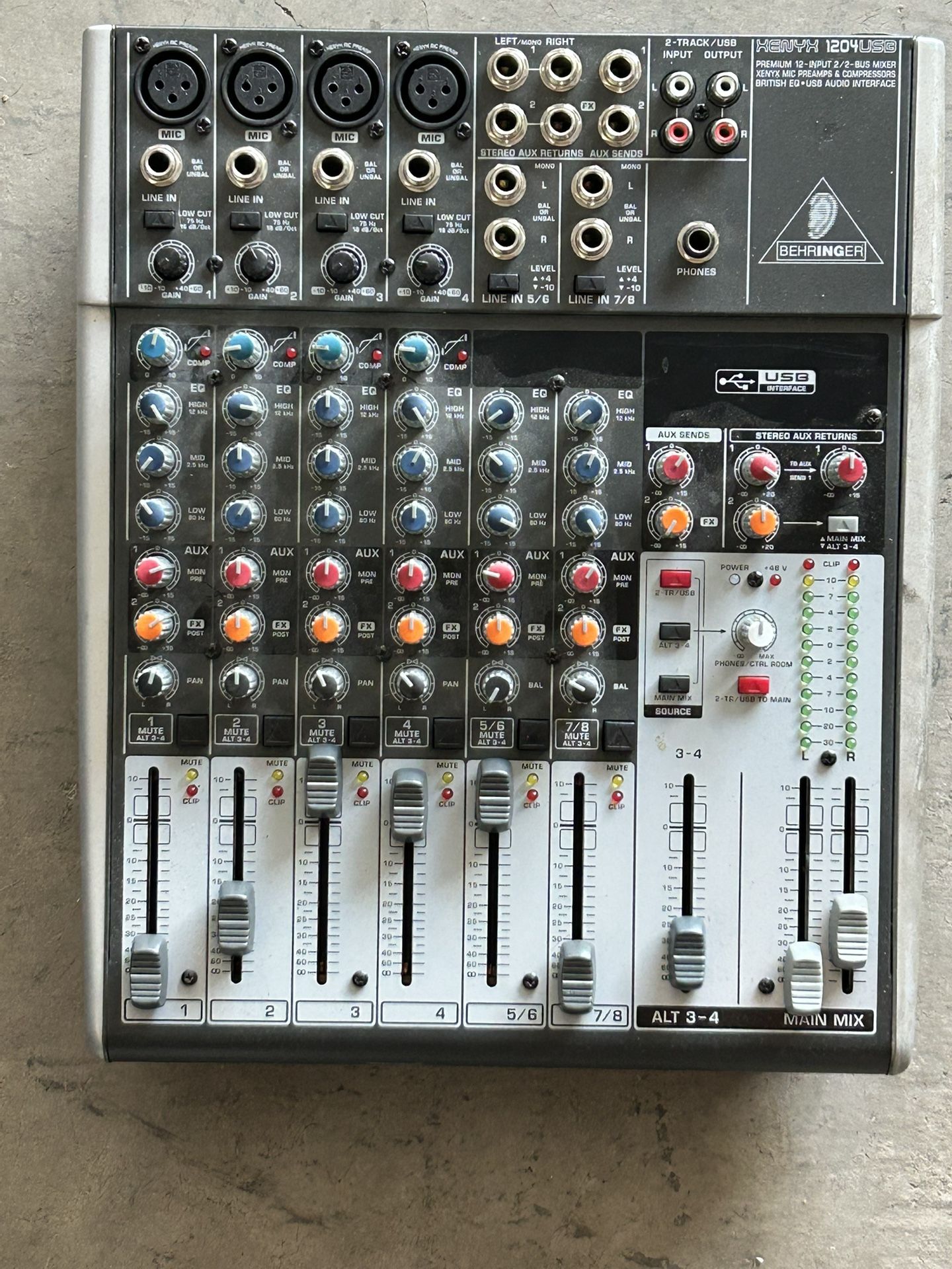 Behringer Xenyx 1204USB Mixer with USB