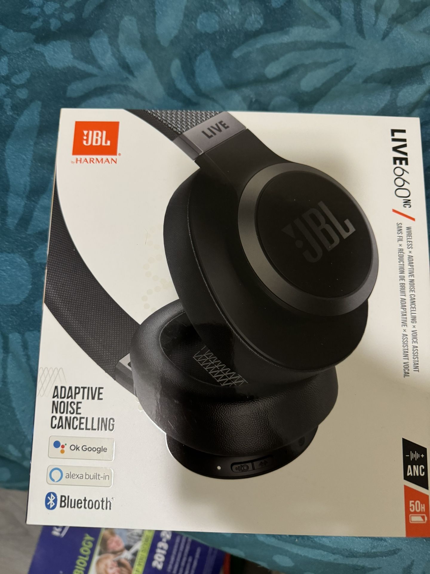 JBL Live 660nc Wireless Nose Cancelling Headphones