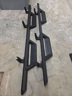 2025 Nissan Frontier Side Rails/Steps & Mud Flaps