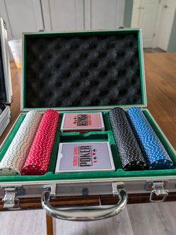 Clay poker Chips (200 & 300 counts)